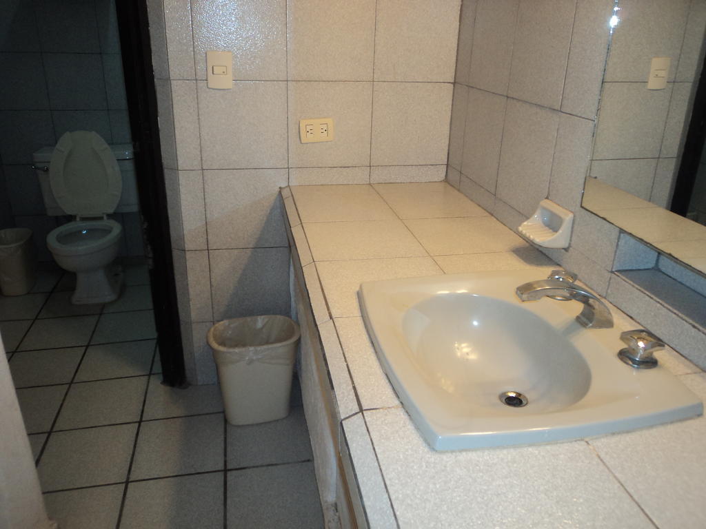 Hotel El Rancho Навохоа Стая снимка