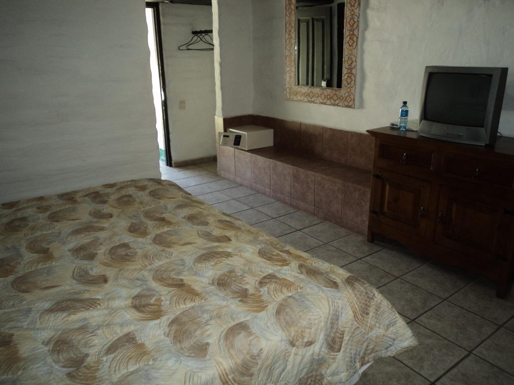 Hotel El Rancho Навохоа Стая снимка