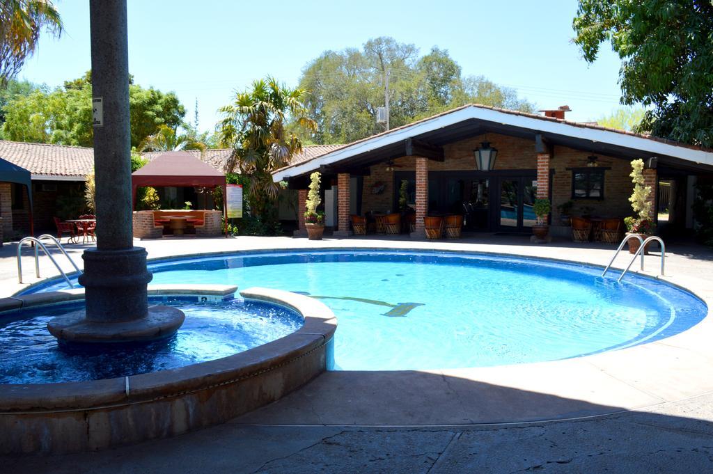 Hotel El Rancho Навохоа Екстериор снимка