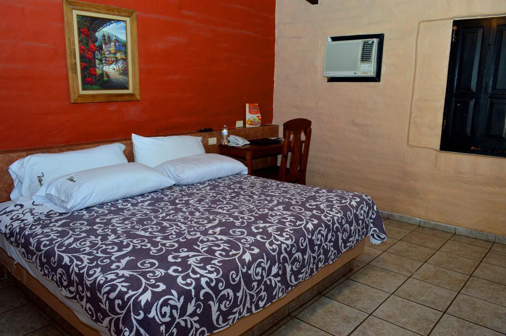 Hotel El Rancho Навохоа Екстериор снимка